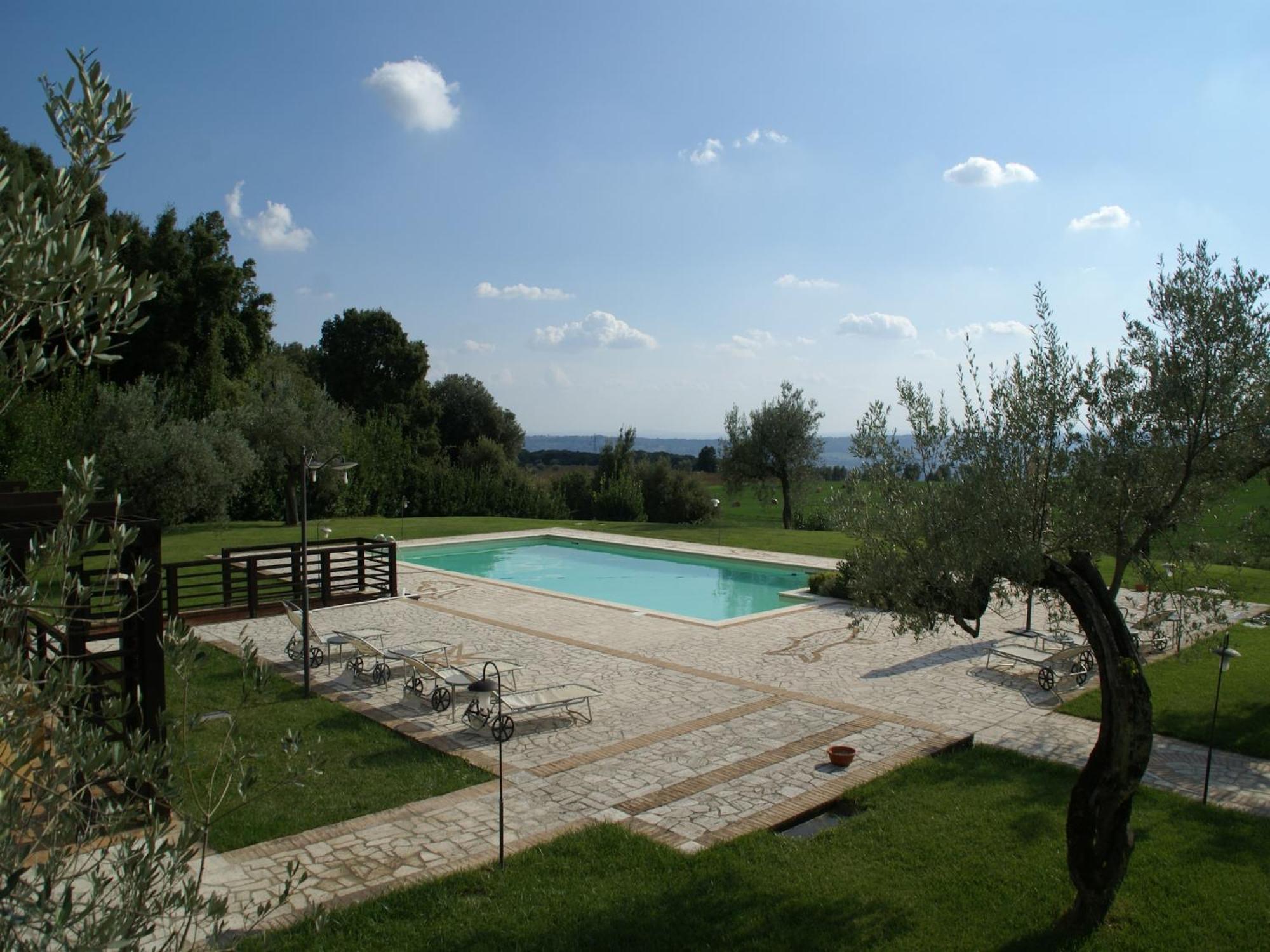 Elegant Apartment Only 1 Hour From Rome Narni Exterior foto